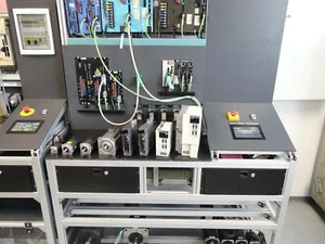 Servo CA MITSUBISHI MR-J40A1 (reparación/reparación) - Imagen 1 de 1