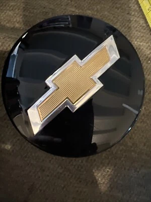 Оригинальный черный центральный колпак GM Chevrolet Colorado, Silverado, Tahoe, Suburban No22837060 - Изображение 1 из 4