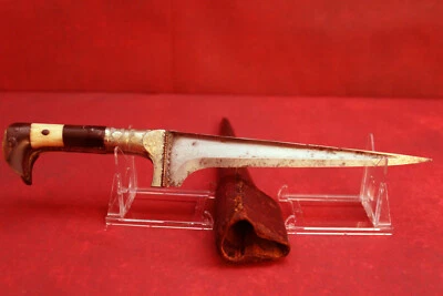 18th Century Afghan Khyber, Jambiya, Moghul  Middle East Dagger & Sheath, Sword - Image 1 of 4