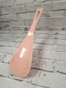 Corno per scarpe vintage Stanley Home Products manico lungo plastica rosa con vortice MCM - Foto 1 di 9