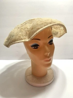 Antiguo sombrero de novia blanco roto flores de encaje talla única Foto 1 de 4