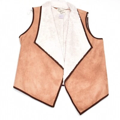 Cripple Creek Women's Sherpa Vest Size Large - Image 1 of 4