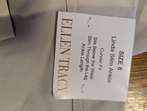 Ellen Tracy Women's Linda Slim Ankle Pants Size 8 NWT Ecru-Off White Side Zip - Picture 1 of 3