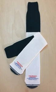 Calcetines de juego verdes oscuros y blancos reevidos anchos - Nuevo stock antiguo - Imagen 1 de 5