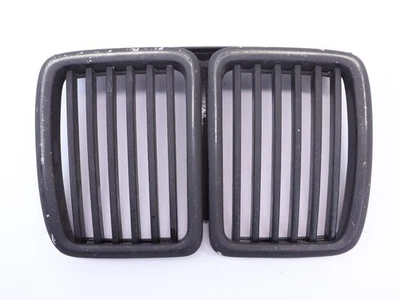 BMW 325ix 1988-1991 parrilla central negra media OEM 88-91 Foto 1 de 4