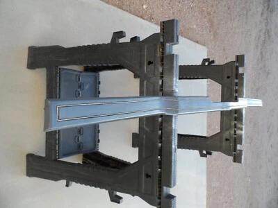 TIRA MOLDURA IMPACTO PARACHOQUES TRASERO OLDSMOBILE TORONADO 1975-1976-1977-1978  Foto 1 de 4