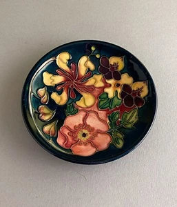 Moorcroft Oberon 12cm Pin Dish Plate By Rachel Bishop c1994 - First Quality - Picture 1 of 2