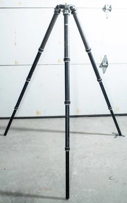 Gitzo heavy duty tripod legs. Good condition. Please Read - Image 1 of 4