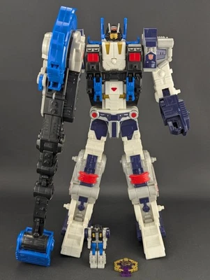 Transformers Cybertron Metroplex complete Hasbro Leader Class Minicon Drill Bit - Image 1 of 4