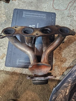 03-07 Cabezal colector de escape Honda Accord 2.4 K24 OEM salida única Foto 1 de 2