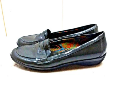 Zapatos mocasines de vestir Aquatalia de charol verde sin cordones con cuña 7,5 M Foto 1 de 4