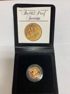 1982 Gold British Royal Mint Proof Sovereign Coin Bullion - Picture 1 of 8