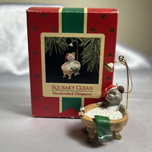 1988 VINTAGE HALLMARK  KEEPSAKE CHRISTMAS ORNAMENT "SQUEAKY CLEAN", IN BOX - Picture 1 of 5