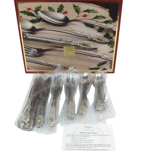 Lenox China HOLIDAY 5 pc Platinum Flatware Xmas Place Setting for 4 20 Pcs NOS - Picture 1 of 8