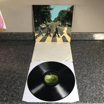 LP VINYL THE BEATLES ABBEY ROAD UK 1ST PRESS PCS 7088 MISALIGNED APPLE EX-/EX - Image 1 of 4