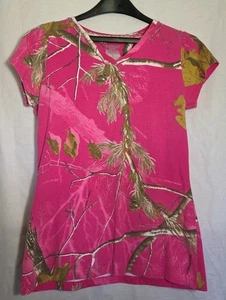 Realtree Womens Short Sleeve Shirt PINK Camo Leaves Medium (8-10) - Picture 1 of 5