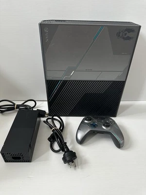 Xbox One Halo 5: Guardians Special Edition 1TB Console - image 1 of 4