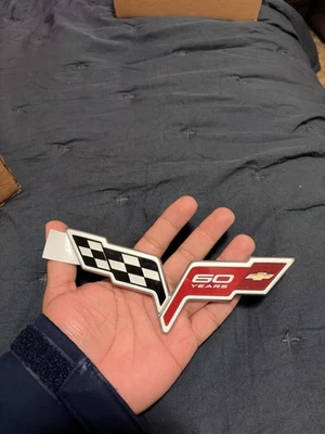 Chevrolet Corvette 2005-13 60 aniversario emblema parachoques trasero OEM stock antiguo Foto 1 de 4