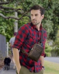 Herren Echt Leder Mini Brusttasche Schultertasche Umhängetasche Men's Chest Bag - Bild 1 von 9