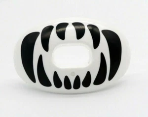 Battle Sports Science Predator White / Black Oxygen Lip Protector Mouthguard - Bild 1 von 4