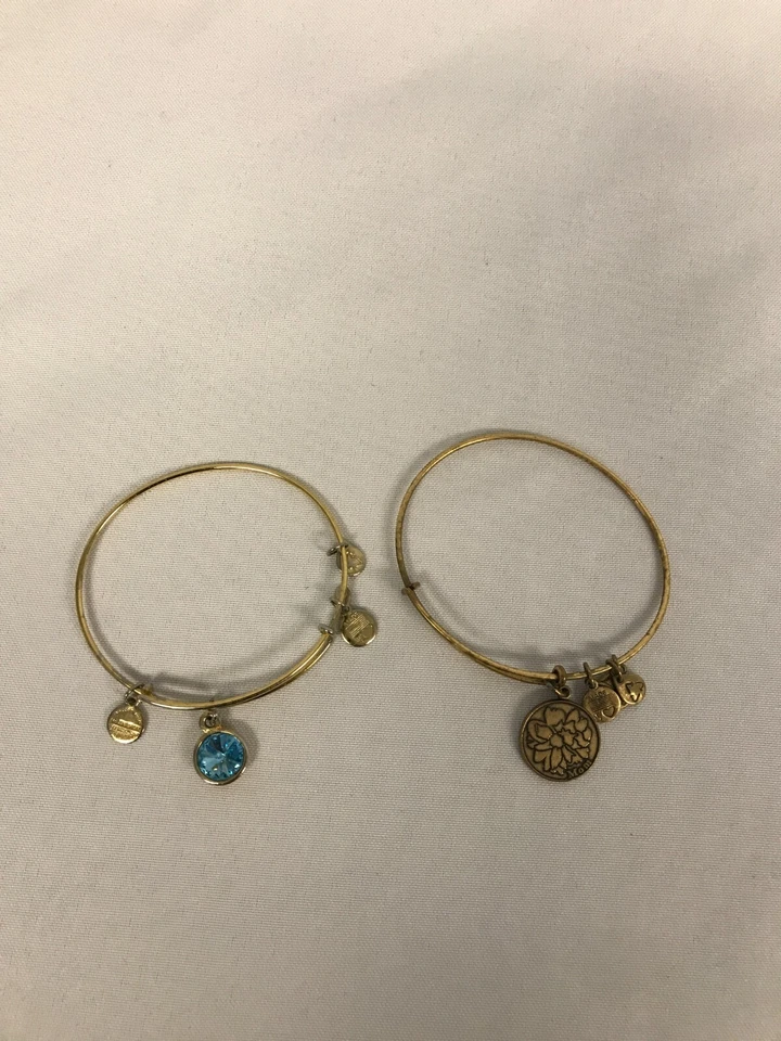 2 PULSEIRAS PULSEIRA ALEX & ANI ~ 2013 "MÃE" E CRISTAL AZUL - Imagem 1 de 4