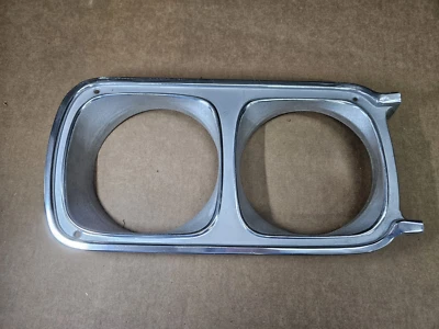 MOPAR NOS 2898147 1969 PLYMOUTH BELVEDERE/SATELLITE LEFT HEADLIGHT BEZEL - Image 1 of 4