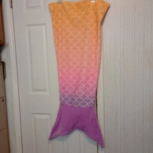 Ribands Home Mermaid Tail Wearable Blanket Fleece Orange Pink 45"X42" Cozy EUC - Picture 1 of 7