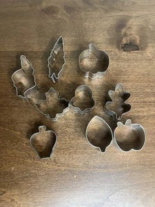 9 kleine Ausstechformen Herbstmotiv  - Bild 1 von 5