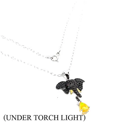 Collana in argento sterling 925 pera opale di fuoco spinello nero elefante... - Immagine 1 di 4