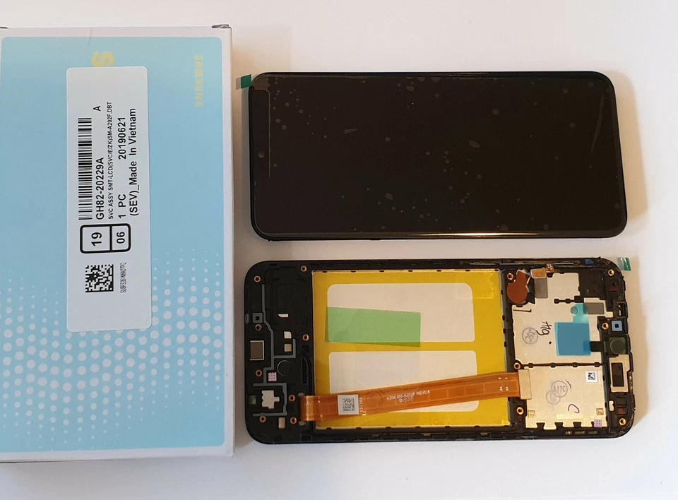  SAMSUNG GALAXY A20e SM-A202F LCD TOUCH SCREEN DISPLAY ORIGINAL GENUINE BLACK  - Image 1 of 1