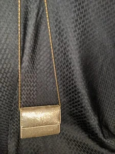 LORD & TAYLOR VINTAGE GOLD MESH BAG W GOLD CHAIN STRAP - Picture 1 of 12