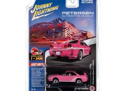 NISSAN Nissan Skyline GT-R (BNR34) - Petersen Museum - 2000 - pink / white - Joh - Immagine 1 di 4