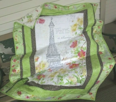 Edredón "París siempre es una buena idea" - Algodón hecho a mano para regazos o siestas Foto 1 de 4
