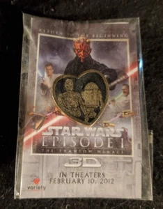 STAR WARS: C-3PO R2D2 Heart Shaped Collector Metal Pin / 2011 Phantom Menace(RS) - Picture 1 of 2