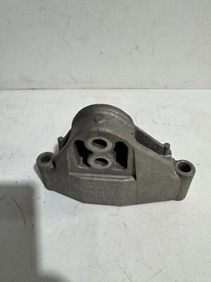Soporte de montaje de transmisión Porsche Cayenne 3.6 AWD 2015-2018 7P5399649A OEM Foto 1 de 4