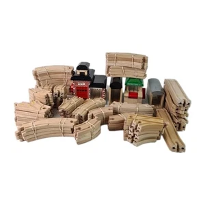 Lotto Binari Curvi in Legno "Match Thomas & Friends Brio" Edifici e Altro S3 - Foto 1 di 12