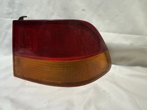 RH Right Passenger Tail Light Coupe Quarter Panel Mounted 96-98 CIVIC - Picture 1 of 9