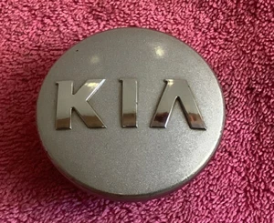 Genuine Factory OEM Kia Wheel Center Hub Cap Silver 52960-1Y200 2-5/16" - Picture 1 of 2