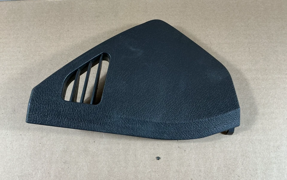 Оригинальная отделочная панель для правой приборной панели Mercedes-Benz E500 2003–2009 годов выпуска 2116800678 - Изображение 1 из 4