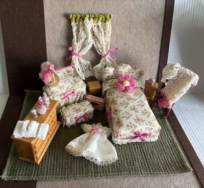 Lote de accesorios muebles casa muñecas conjunto dormitorio flores florales Foto 1 de 4