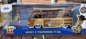 JADA DISNEY PIXAR TOY STORY 1962 VOLKSWAGEN T1 BUS & WOODY DIE CAST FIGURE NEW - Picture 1 of 6