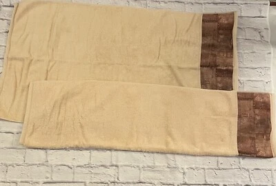 Juego de 2 toallas de mano decorativas doradas brocado crema CROSCILL 25x 45" Foto 1 de 4