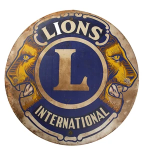 Letrero pintado Lions International 29" (HSE/JSF6) de colección Auburn California Club - Imagen 1 de 20