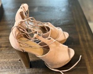 Just Fab Women’s Peep Toe Platform Block Heel SZ 9 With Lace Up Strings - Picture 1 of 9