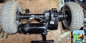Shoprider TE-888NR Elektromobil Transaxle & Motor & Räder getestet funktioniert - Bild 1 von 3