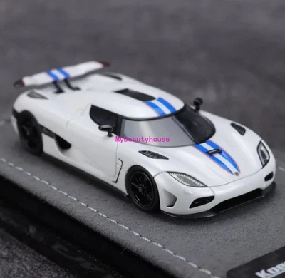 Coche de resina fundido a presión modelo deportivo de carreras GRYNING 1:64 blanco Agera R  Foto 1 de 4