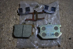 YAMAHA GENUINE SR500 XS650 XS400 XS250  RONT BRAKE DISC PADS 1U4-W0046-02 - Picture 1 of 2