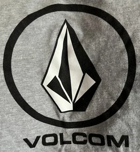 Volcom logo Graphic T-Shirt Gray short sleeve sz M NWOT - Picture 1 of 4