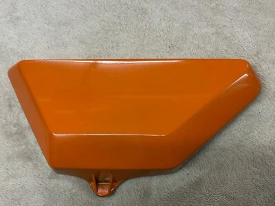 PANEL LATERAL IZQUIERDO YAMAHA RD125 RD200 RD 125 200 DX 1977 - 1979 NUEVO STOCK ANTIGUO Foto 1 de 4