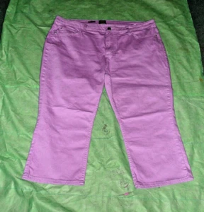 Women's LEE High Rise Capri  Pants Premium Quality A Smarter Fit Size 20 Pink - Picture 1 of 10
